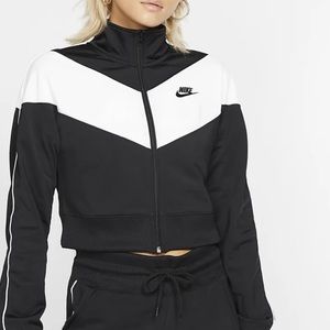 Nike cropped Jacket